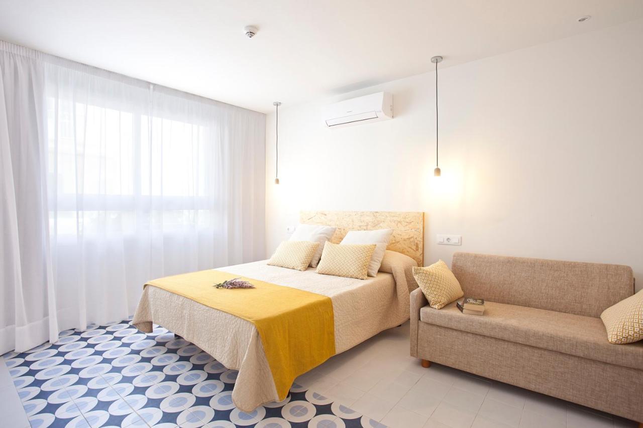 سيلوت Bj Cala Morlanda Estudios (Adults Only) المظهر الخارجي الصورة